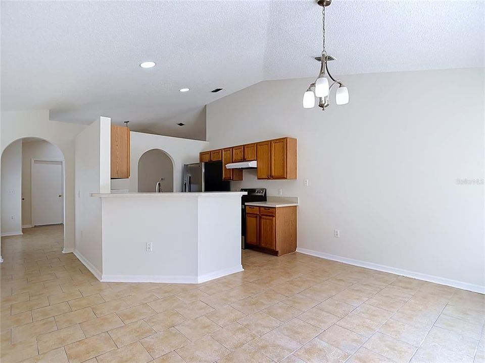 出租: $2,000 (3 贝兹, 2 浴室, 1292 平方英尺)