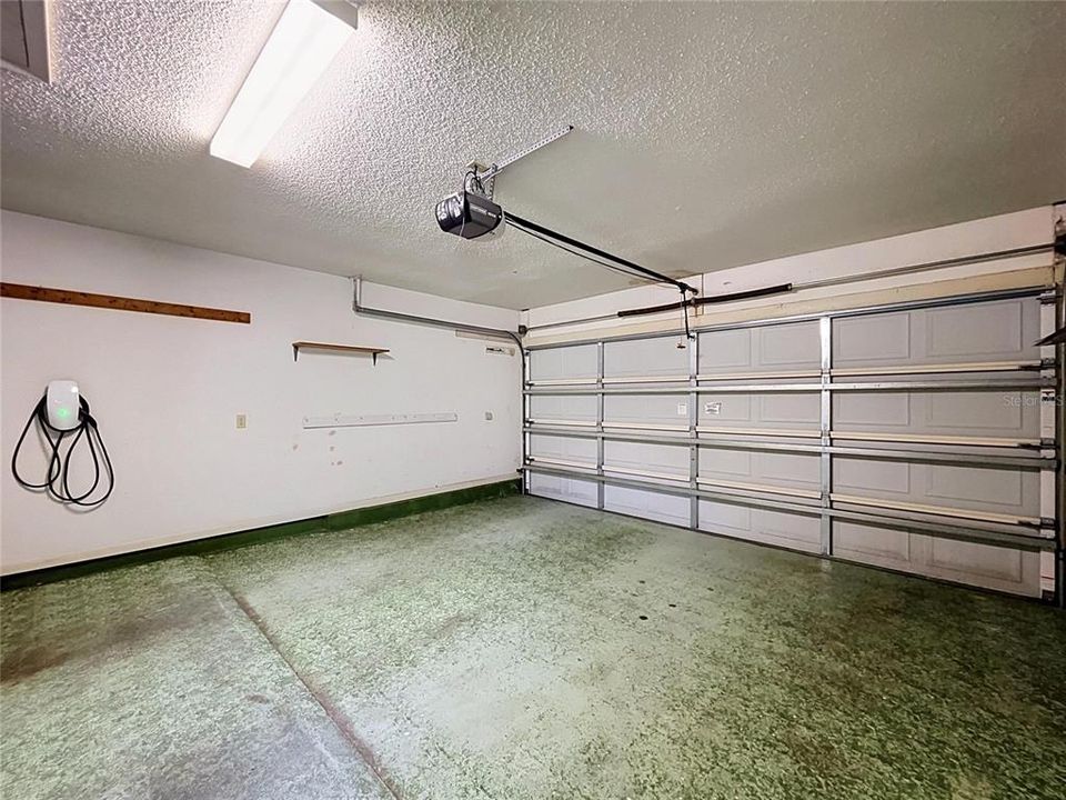 На продажу: $214,900 (2 спален, 2 ванн, 1520 Квадратных фут)