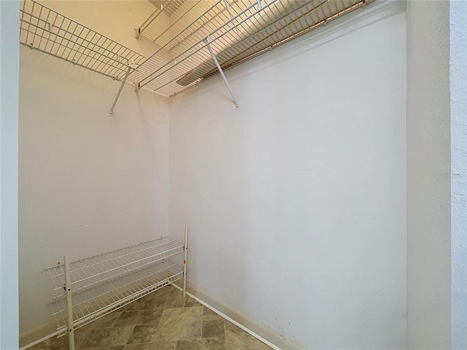 На продажу: $214,900 (2 спален, 2 ванн, 1520 Квадратных фут)