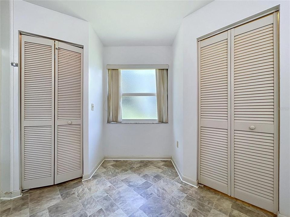 На продажу: $214,900 (2 спален, 2 ванн, 1520 Квадратных фут)