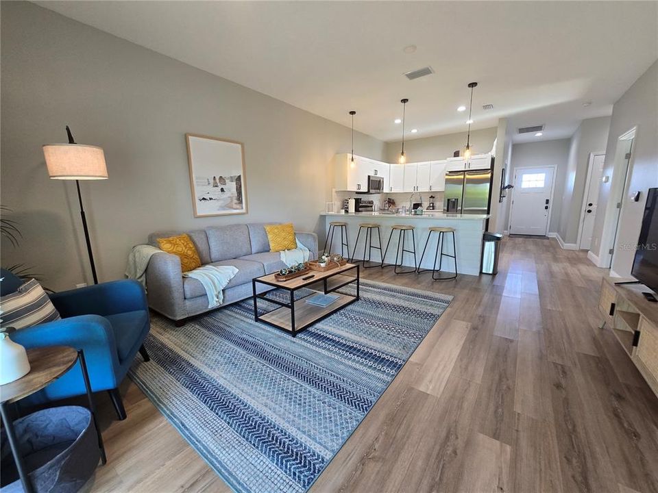 For Sale: $459,000 (6 beds, 0 baths, 2136 Square Feet)