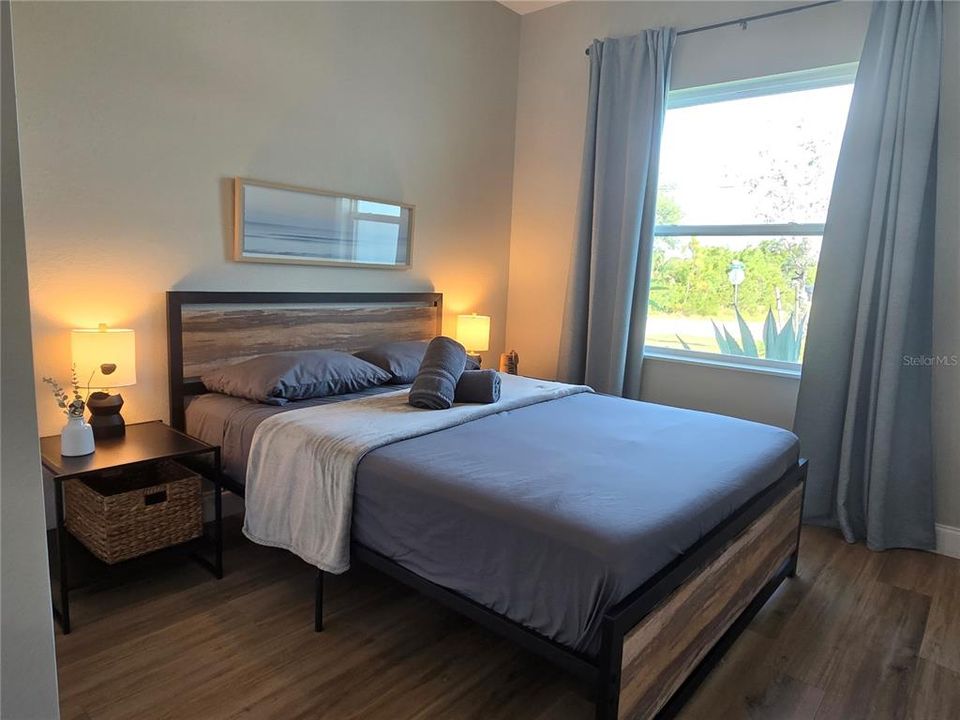 For Sale: $459,000 (6 beds, 0 baths, 2136 Square Feet)