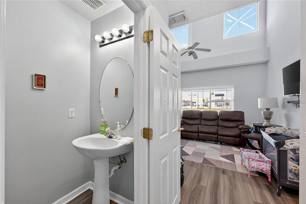 В аренду: $2,900 (5 спален, 3 ванн, 2636 Квадратных фут)
