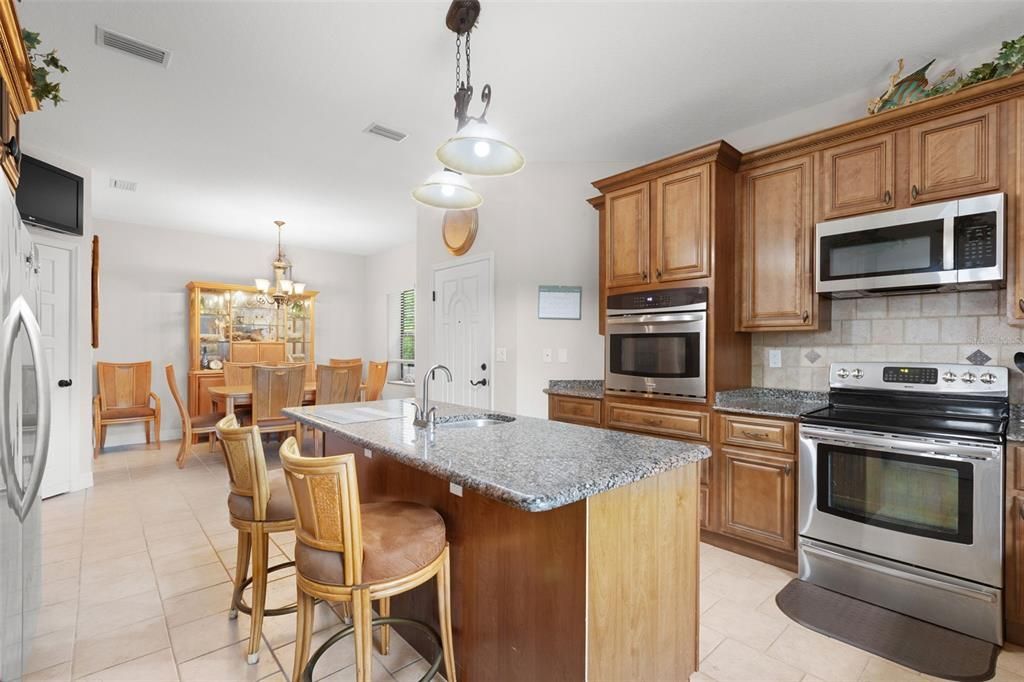For Sale: $830,000 (4 beds, 2 baths, 2282 Square Feet)