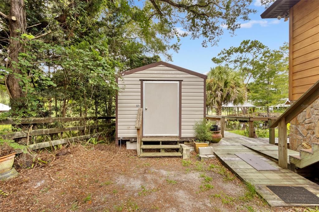 For Sale: $830,000 (4 beds, 2 baths, 2282 Square Feet)