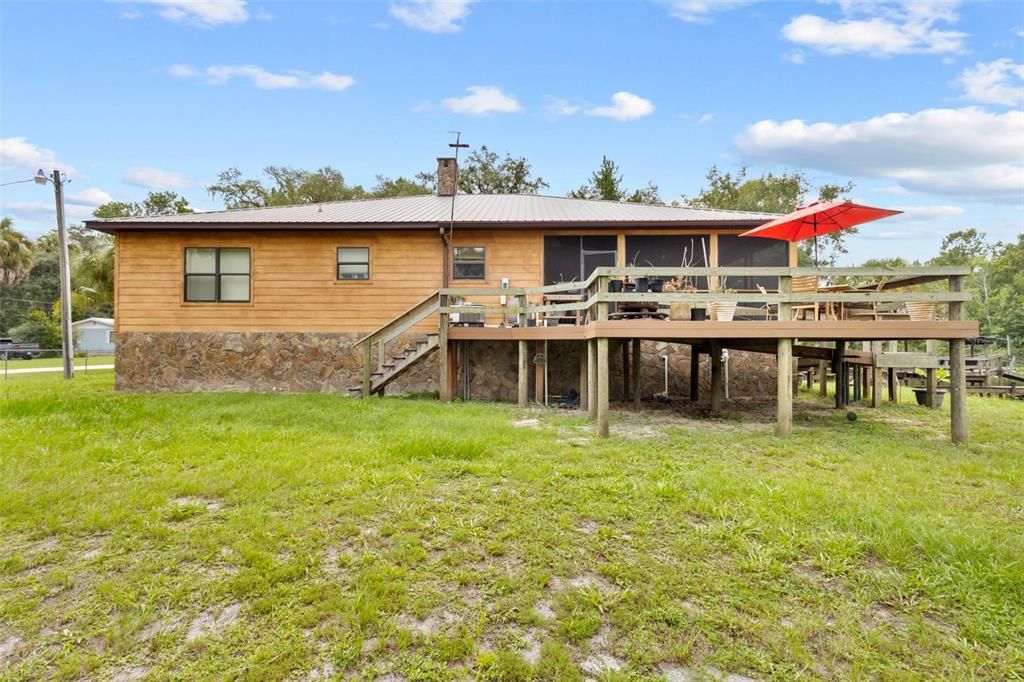 For Sale: $830,000 (4 beds, 2 baths, 2282 Square Feet)