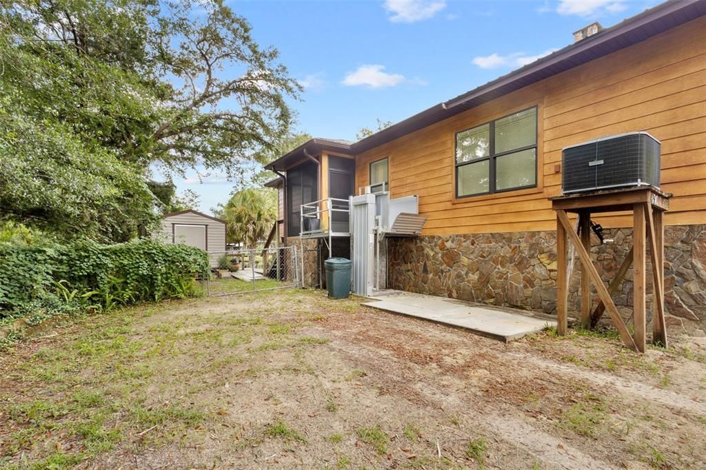 For Sale: $830,000 (4 beds, 2 baths, 2282 Square Feet)