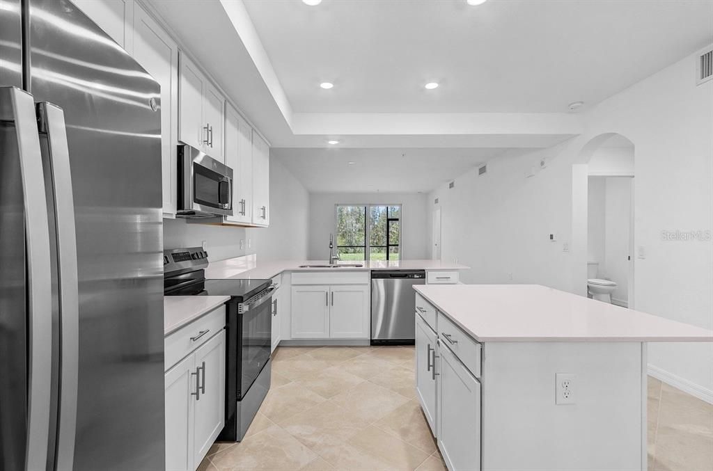 For Sale: $229,000 (2 beds, 2 baths, 1120 Square Feet)