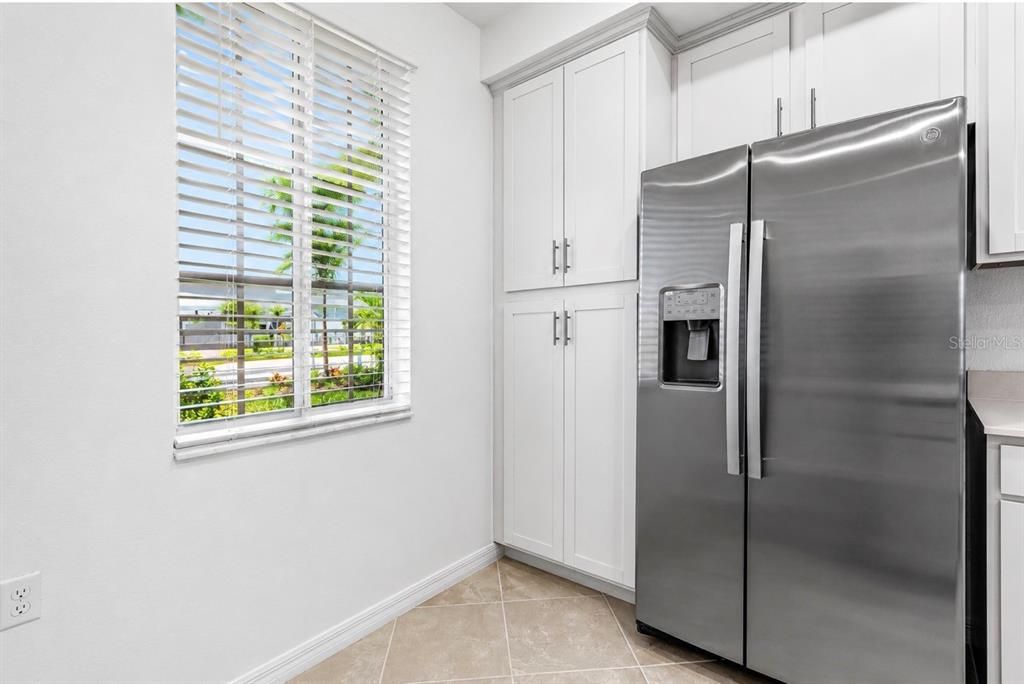 For Sale: $229,000 (2 beds, 2 baths, 1120 Square Feet)