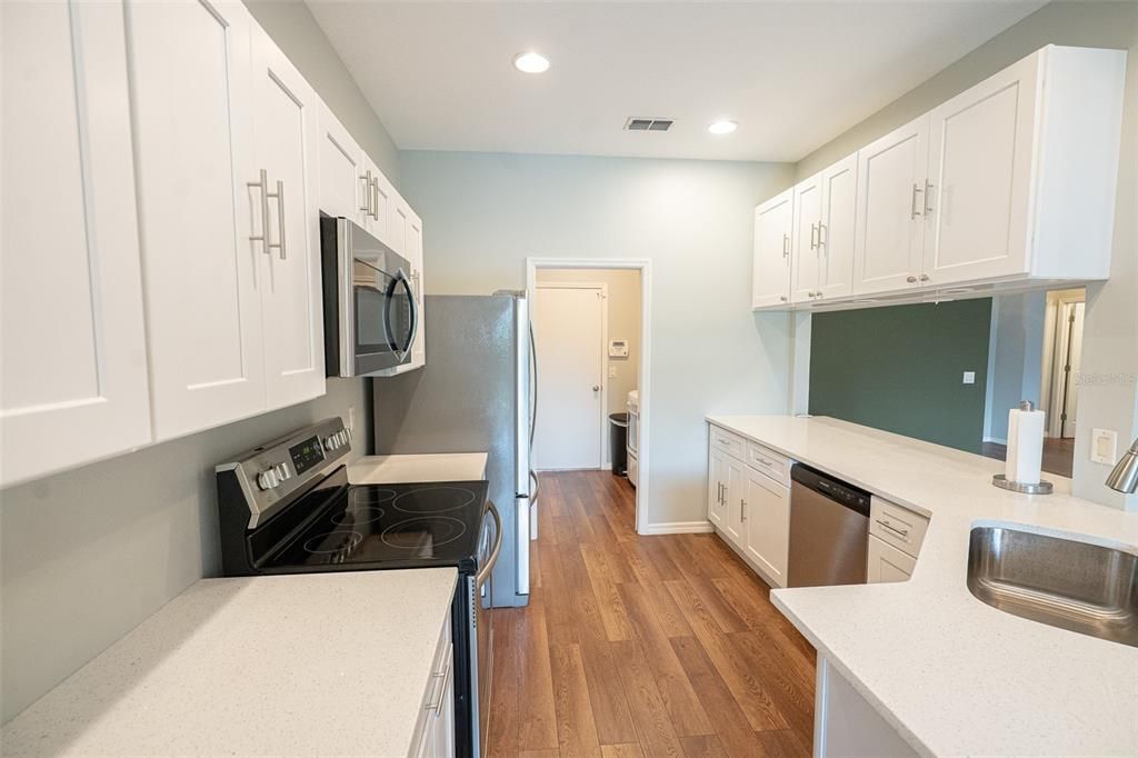 For Sale: $365,000 (2 beds, 2 baths, 1603 Square Feet)