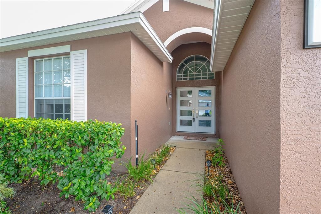 For Sale: $365,000 (2 beds, 2 baths, 1603 Square Feet)