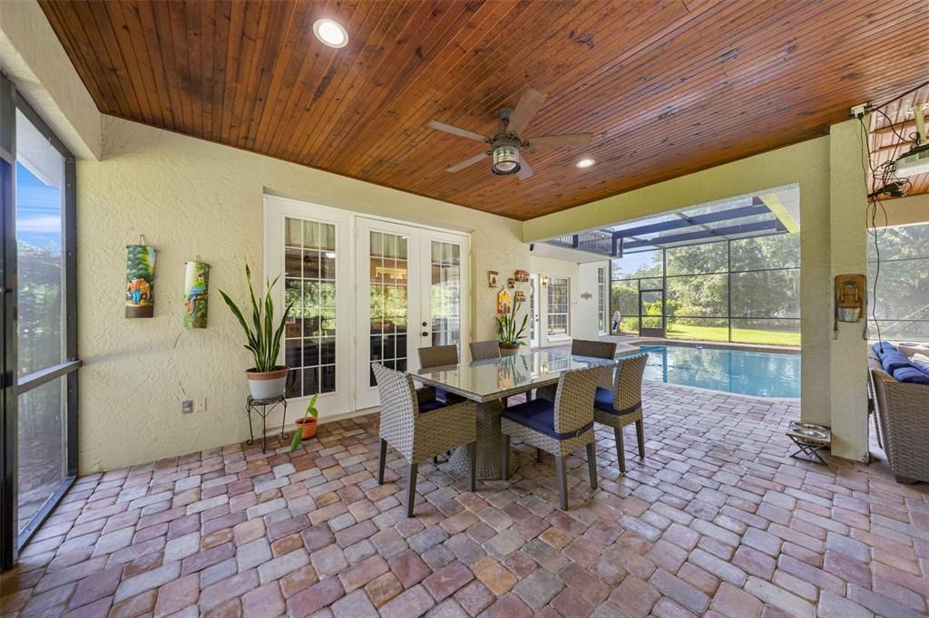 For Sale: $714,750 (5 beds, 3 baths, 3375 Square Feet)