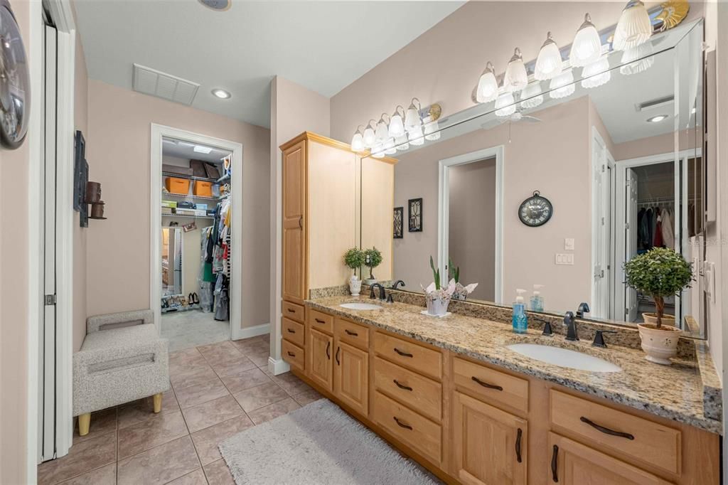 For Sale: $714,750 (5 beds, 3 baths, 3375 Square Feet)