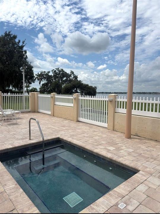 Active With Contract: $178,500 (2 beds, 2 baths, 1103 Square Feet)