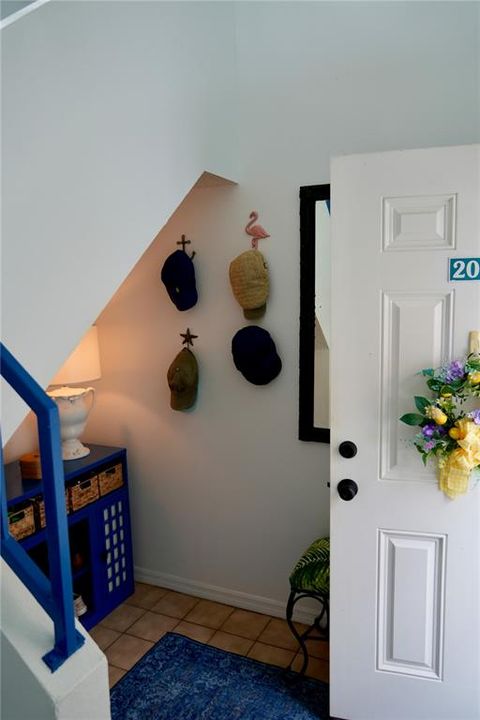 For Sale: $178,500 (2 beds, 2 baths, 1103 Square Feet)