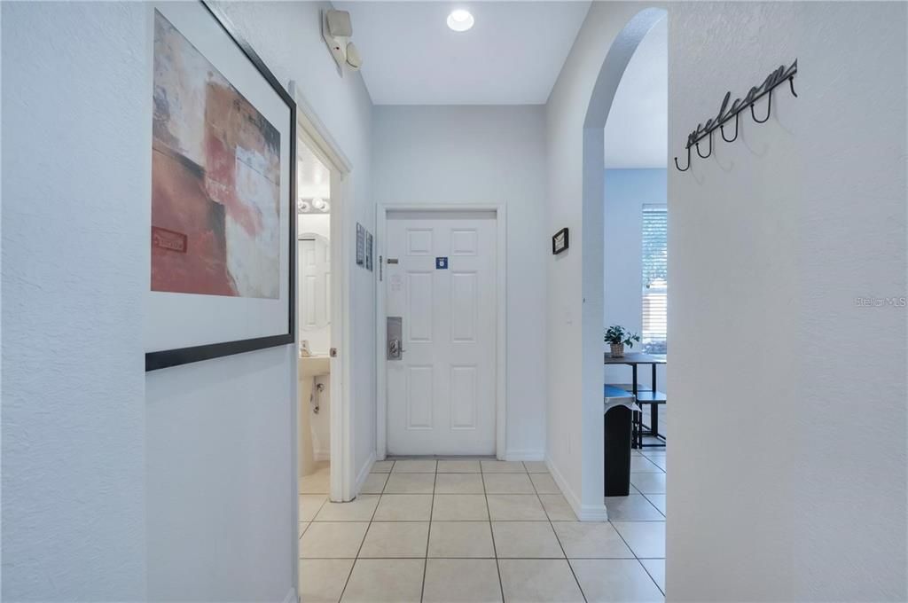 For Sale: $325,000 (3 beds, 2 baths, 1435 Square Feet)