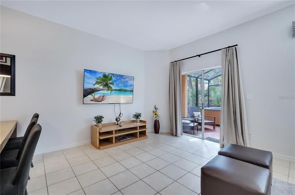 For Sale: $325,000 (3 beds, 2 baths, 1435 Square Feet)
