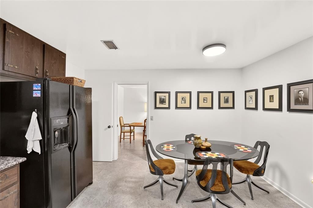 For Sale: $575,000 (4 beds, 2 baths, 2915 Square Feet)