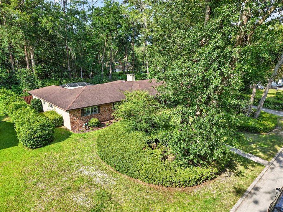 For Sale: $575,000 (4 beds, 2 baths, 2915 Square Feet)