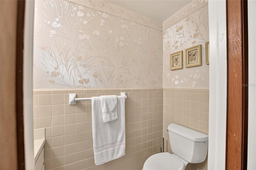 For Sale: $575,000 (4 beds, 2 baths, 2915 Square Feet)