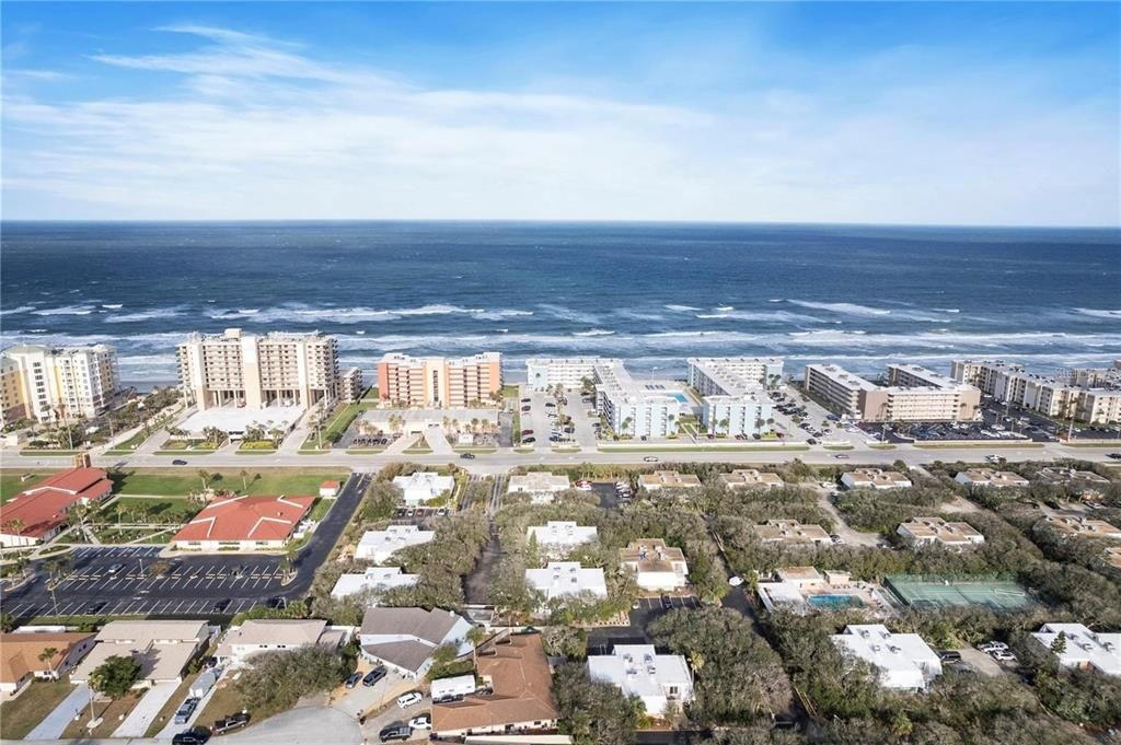 For Sale: $349,000 (2 beds, 2 baths, 1188 Square Feet)