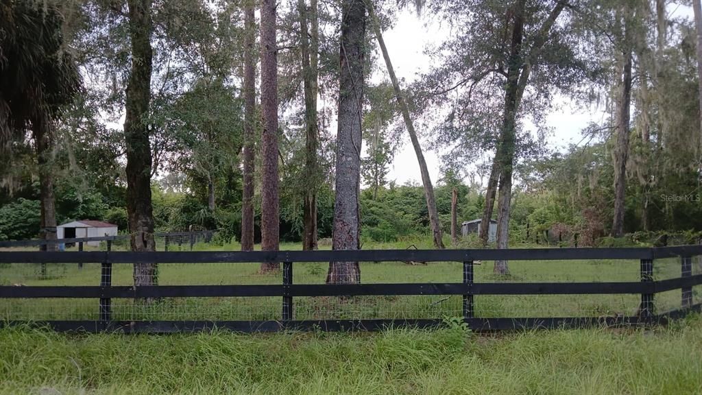 待售: $30,000 (0.22 acres)