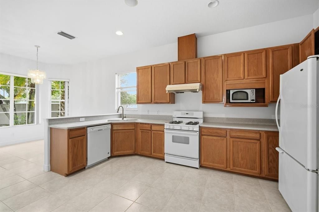 For Sale: $680,000 (4 beds, 2 baths, 2428 Square Feet)