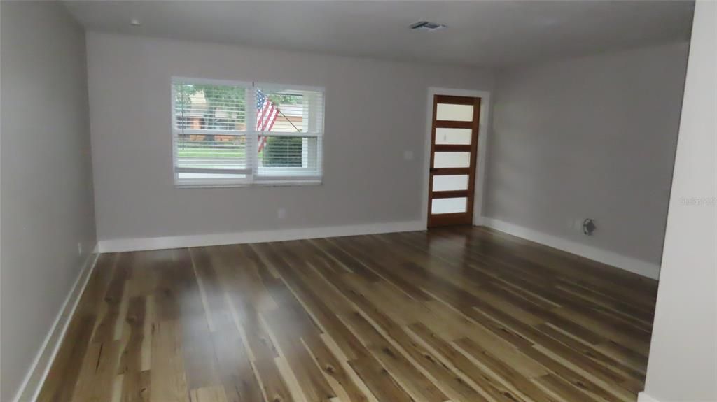 For Sale: $463,500 (3 beds, 2 baths, 1508 Square Feet)