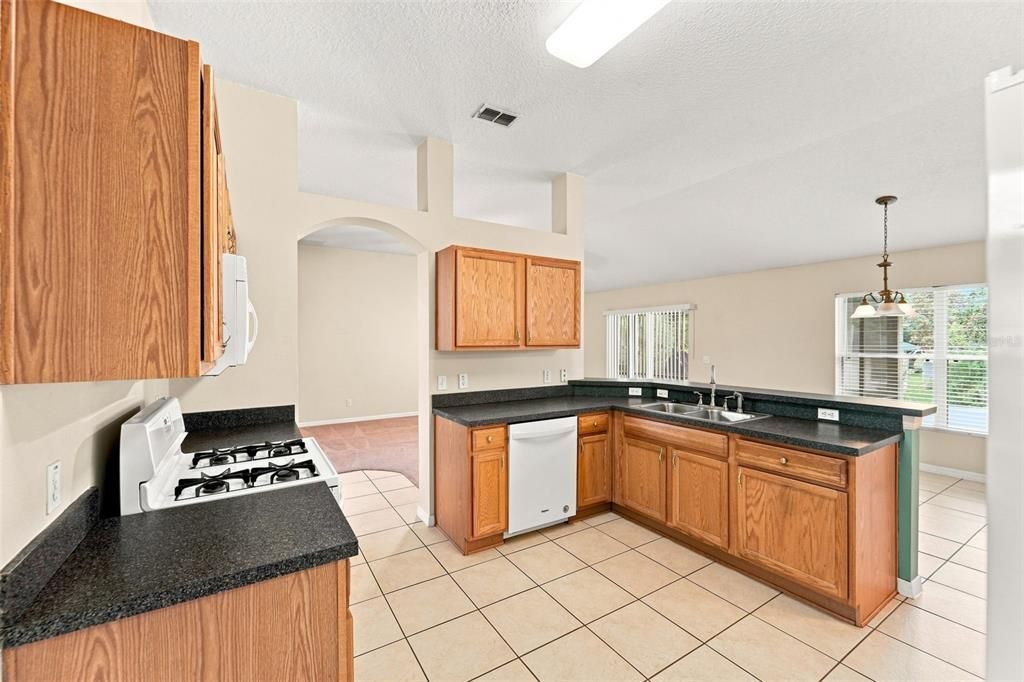En Venta: $328,900 (3 camas, 2 baños, 1812 Pies cuadrados)