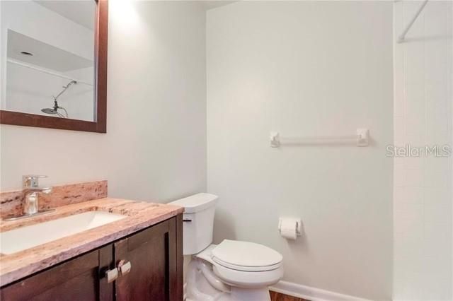 En Venta: $229,000 (2 camas, 2 baños, 1090 Pies cuadrados)