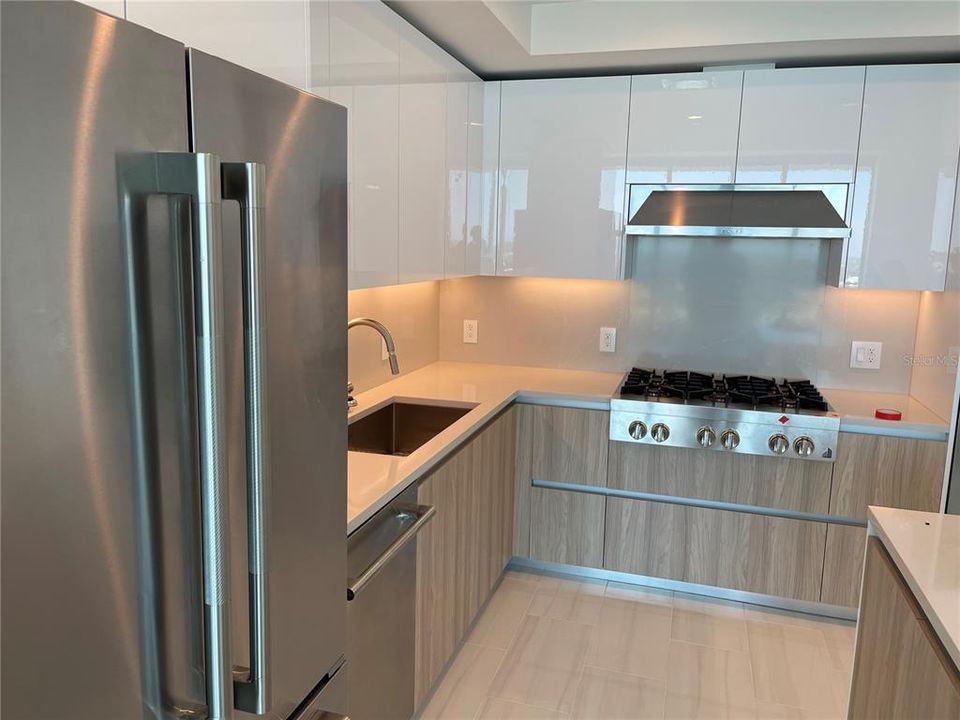 For Rent: $5,900 (2 beds, 2 baths, 1348 Square Feet)