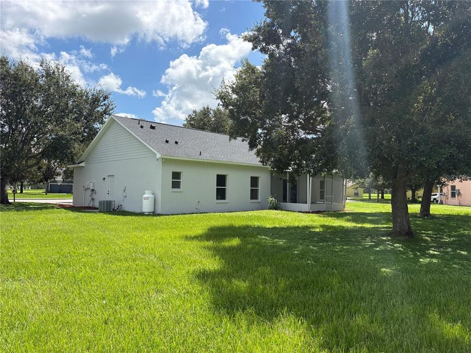 For Sale: $379,000 (4 beds, 2 baths, 1558 Square Feet)