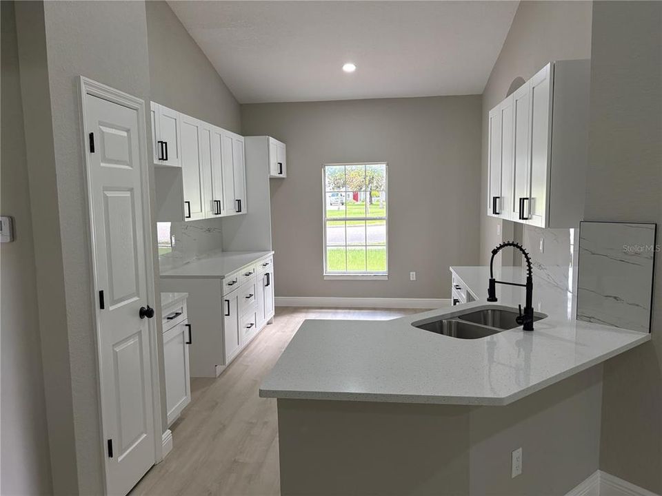For Sale: $379,000 (4 beds, 2 baths, 1558 Square Feet)