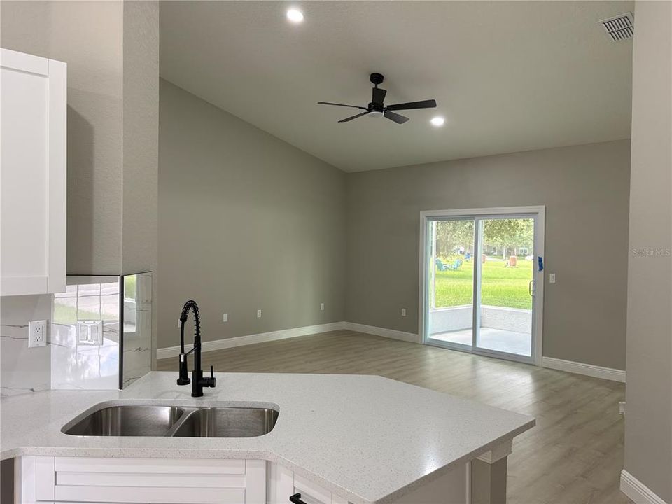 For Sale: $379,000 (4 beds, 2 baths, 1558 Square Feet)