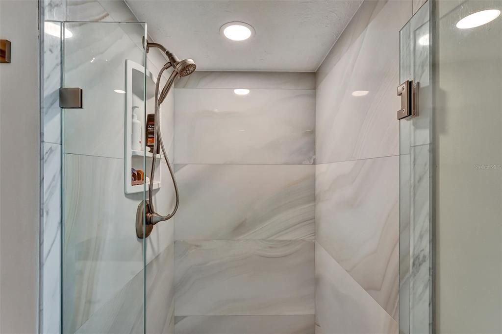 For Sale: $985,000 (3 beds, 2 baths, 2848 Square Feet)
