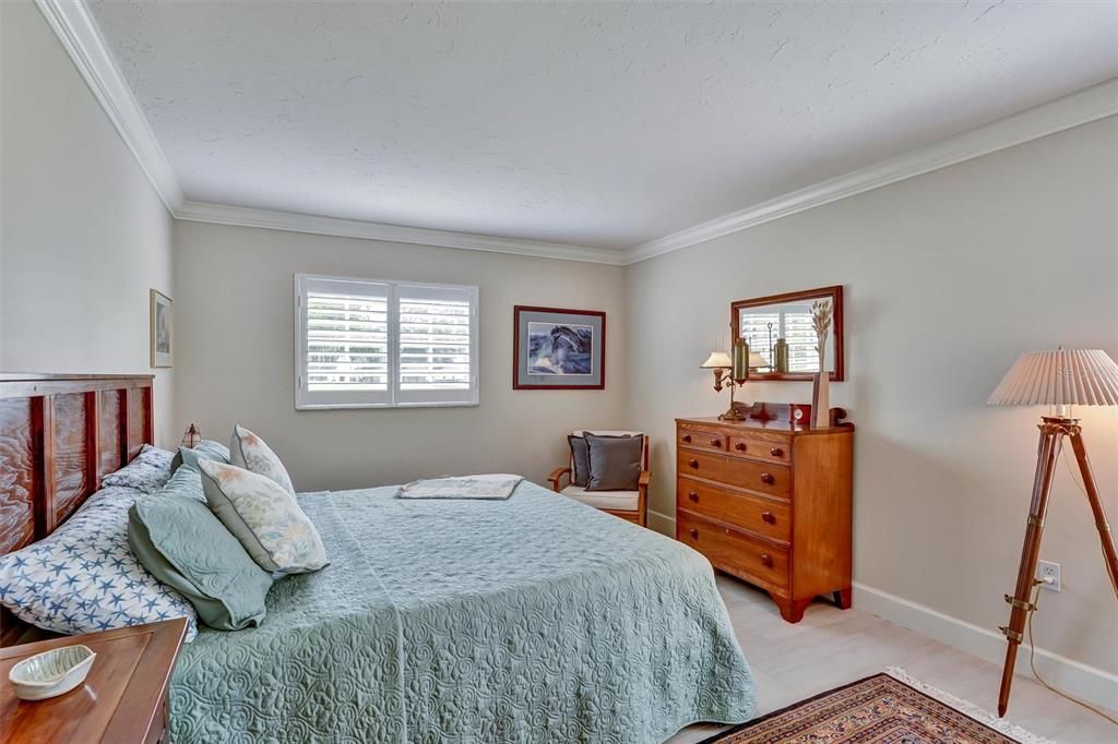 For Sale: $985,000 (3 beds, 2 baths, 2848 Square Feet)