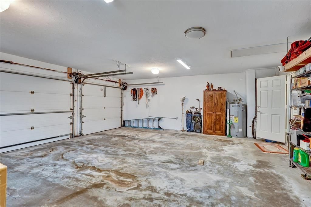 For Sale: $985,000 (3 beds, 2 baths, 2848 Square Feet)