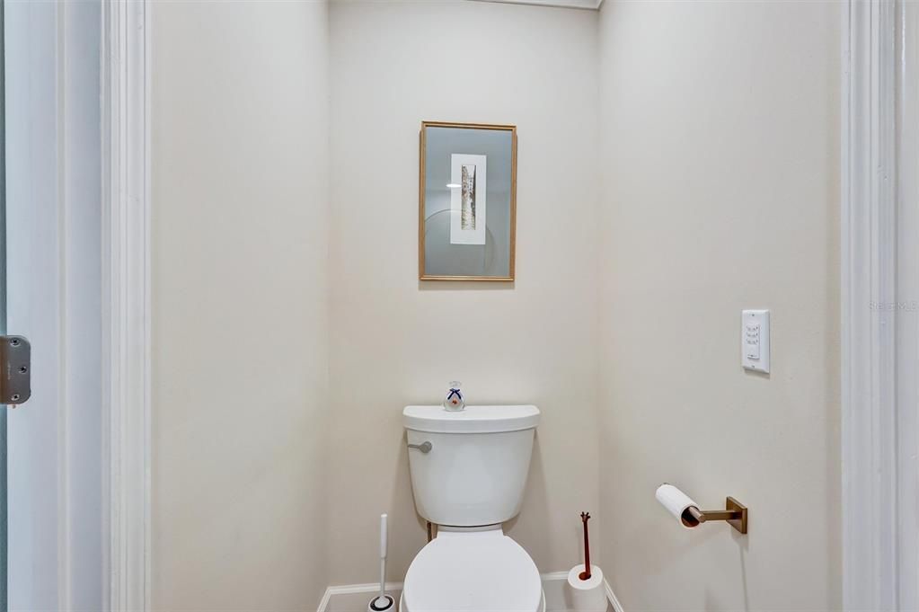 For Sale: $985,000 (3 beds, 2 baths, 2848 Square Feet)