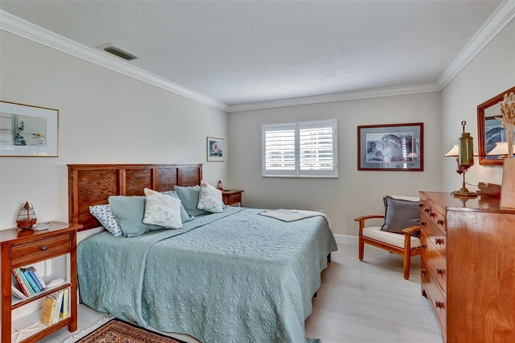 For Sale: $985,000 (3 beds, 2 baths, 2848 Square Feet)