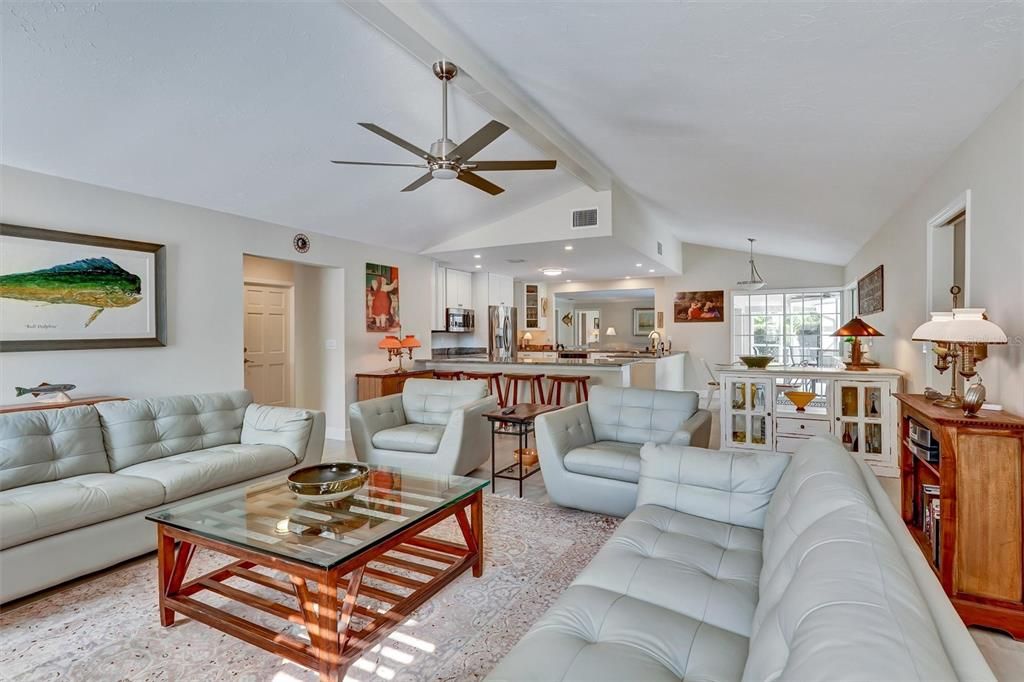 For Sale: $985,000 (3 beds, 2 baths, 2848 Square Feet)