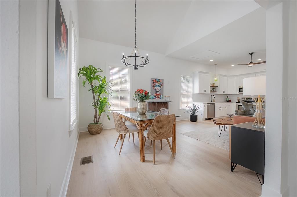 For Rent: $3,200 (2 beds, 2 baths, 1004 Square Feet)