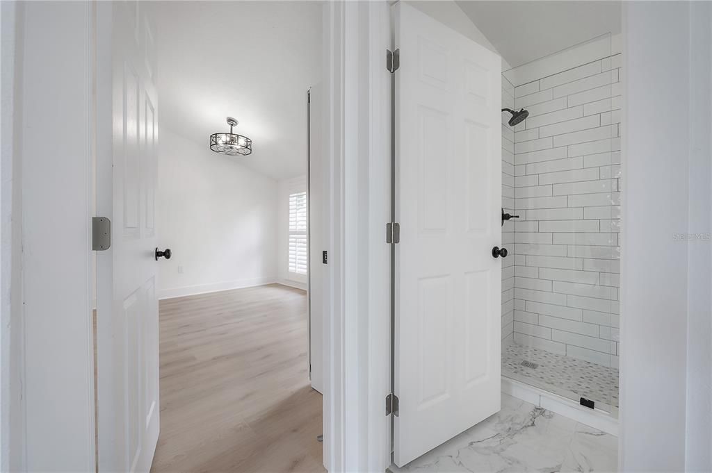For Rent: $3,200 (2 beds, 2 baths, 1004 Square Feet)