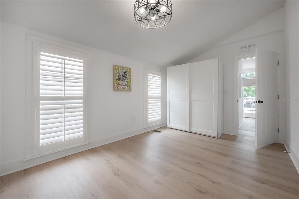 For Rent: $3,200 (2 beds, 2 baths, 1004 Square Feet)