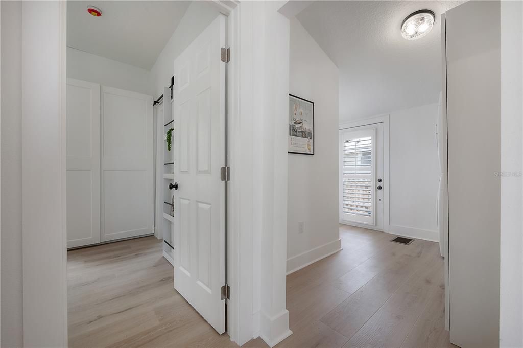 For Rent: $3,200 (2 beds, 2 baths, 1004 Square Feet)