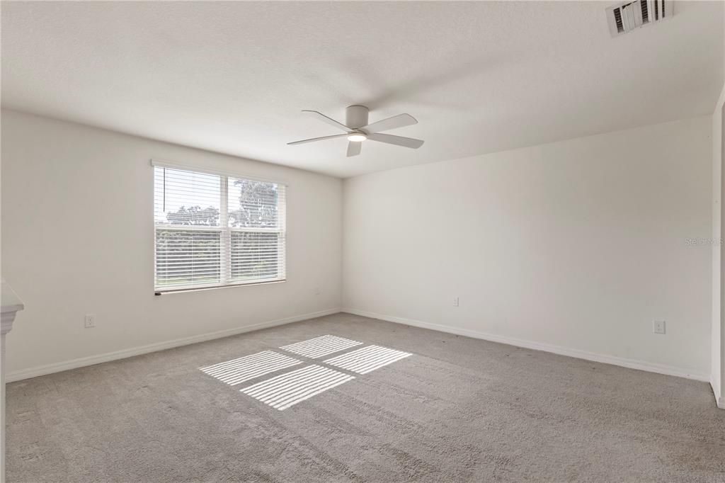 For Sale: $359,990 (4 beds, 3 baths, 2371 Square Feet)