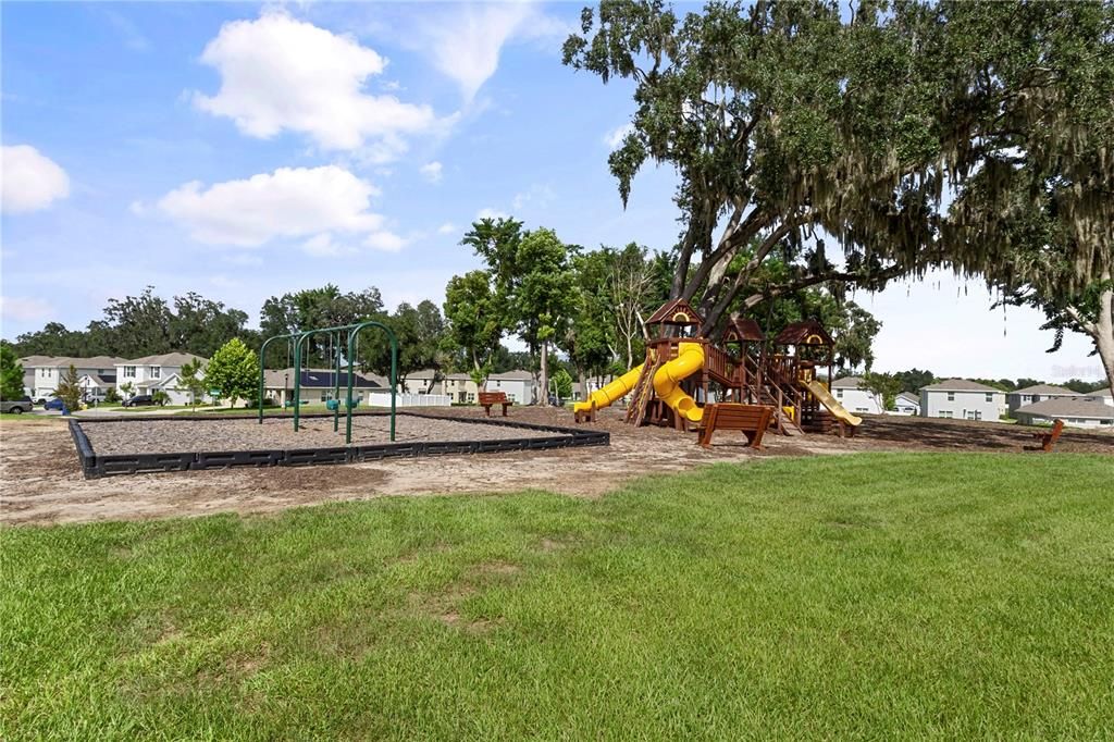 For Sale: $359,990 (4 beds, 3 baths, 2371 Square Feet)