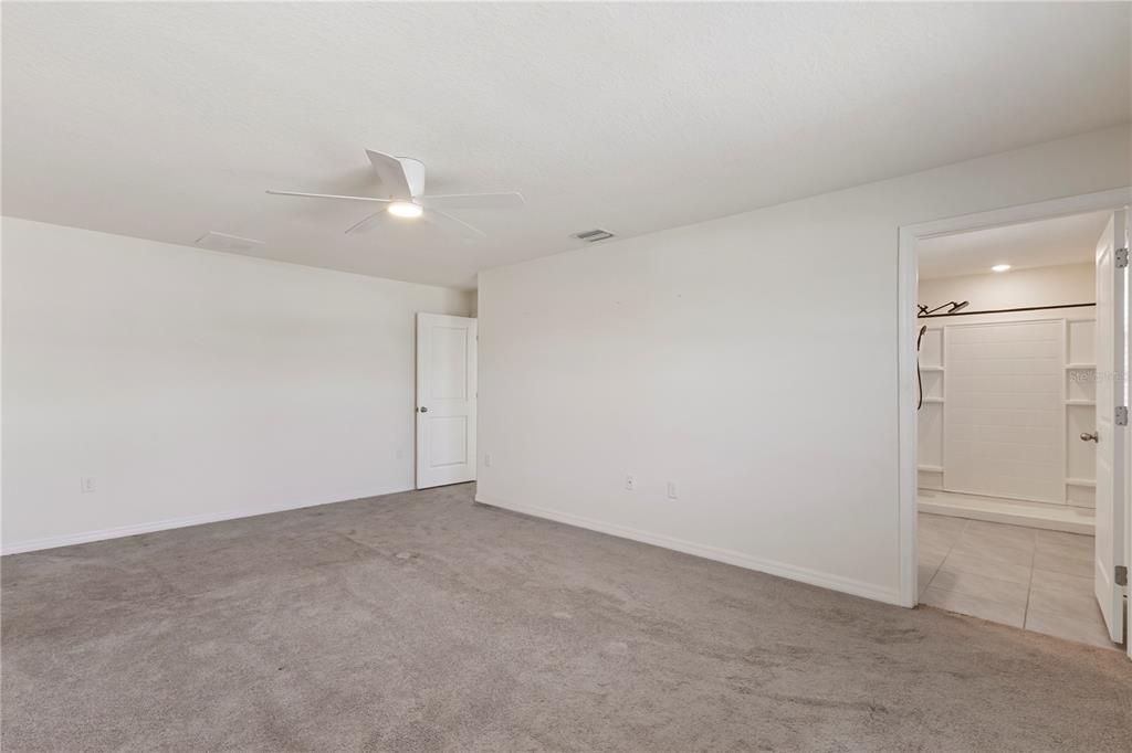 For Sale: $359,990 (4 beds, 3 baths, 2371 Square Feet)