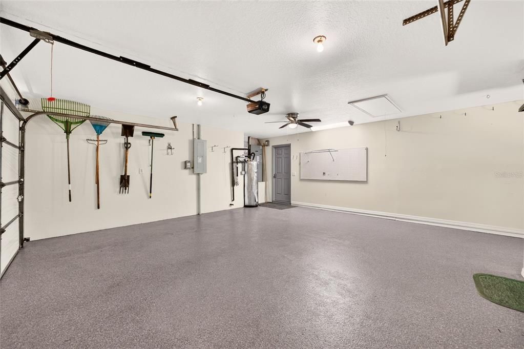 En Venta: $399,900 (2 camas, 2 baños, 2081 Pies cuadrados)