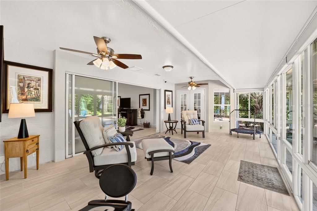 En Venta: $399,900 (2 camas, 2 baños, 2081 Pies cuadrados)