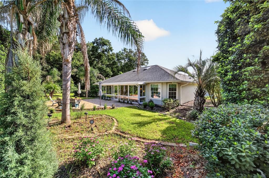 En Venta: $399,900 (2 camas, 2 baños, 2081 Pies cuadrados)